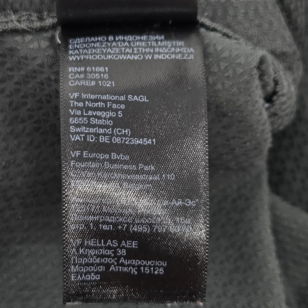 The North Face Rolling Sun Hybrid FlashDry Short Mens 36 Dark Gray 10